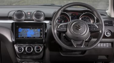 Интерьер Suzuki Swift 2020